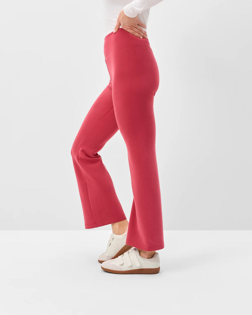 Solange Pant